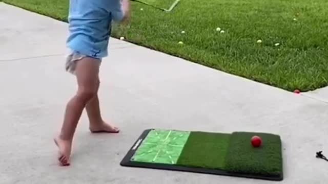 No technique just a power swing 🏌🏼🔥 #shorts