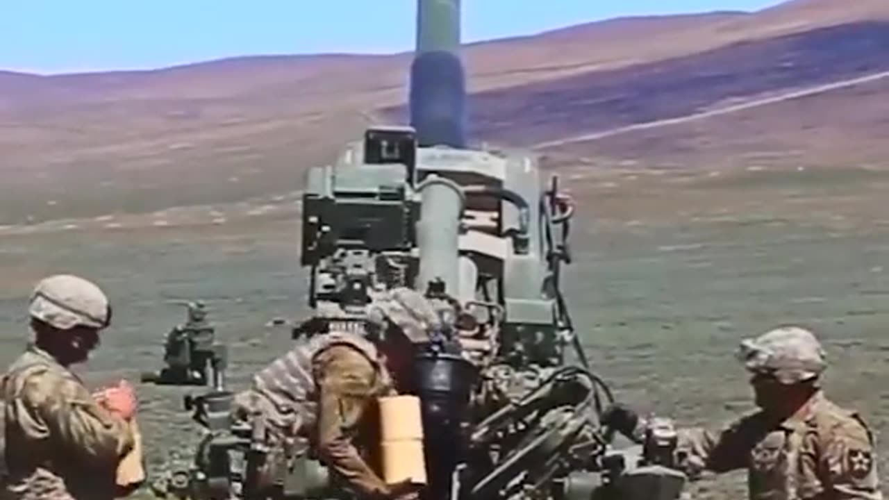 Ukraine Targets Russians with cannon