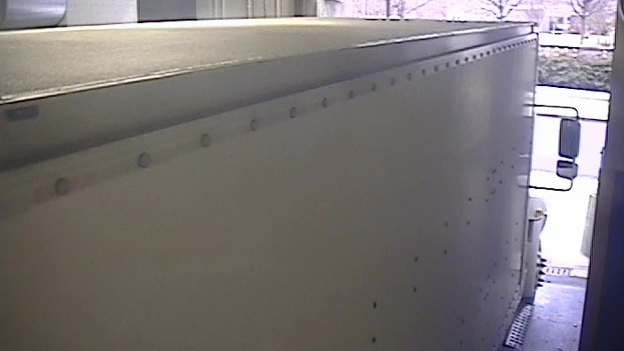 3204LHOBBACStLoadingDock_2021-01-06_08h36min08s353ms.mp4