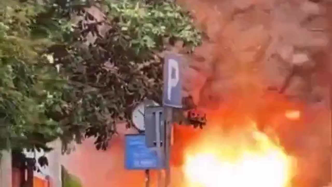 Car Explodes Repeatedly