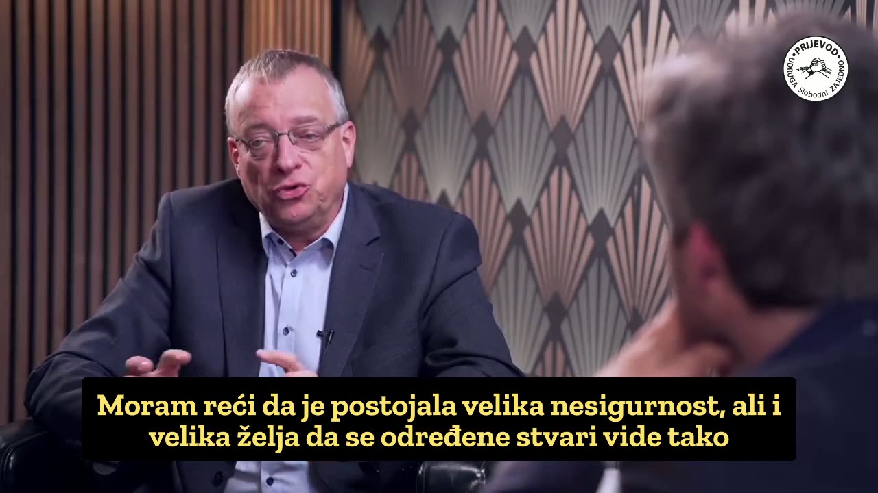 Profesor dr. Matthes Harald iz Charité o nuspojavama cijepljenja i pandemijskoj politici