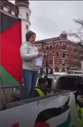 The Swedish social democratic politician Zinaida Kajevic was forced of the stage