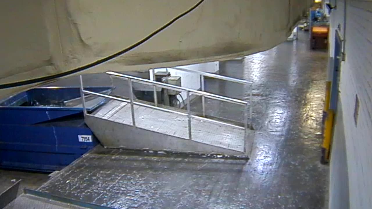 3803FHOBBALoadingDock_2021-01-06_05h20min00s963ms.mp4