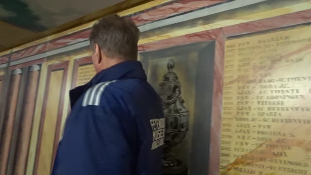 Rondleiding Kuip Feyenoord Rotterdam, de historie in de Spelerstunnel