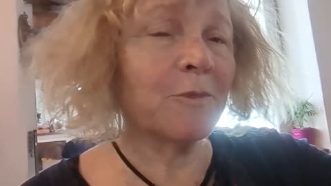 2023-04-07 (2) - Jeanne et les femmes - Twitch Meutemediatique (clip)