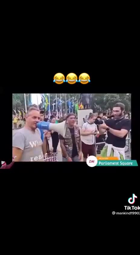 Brilliant! Police In Riot Gear With A Mask On Doesn't Intimidate!