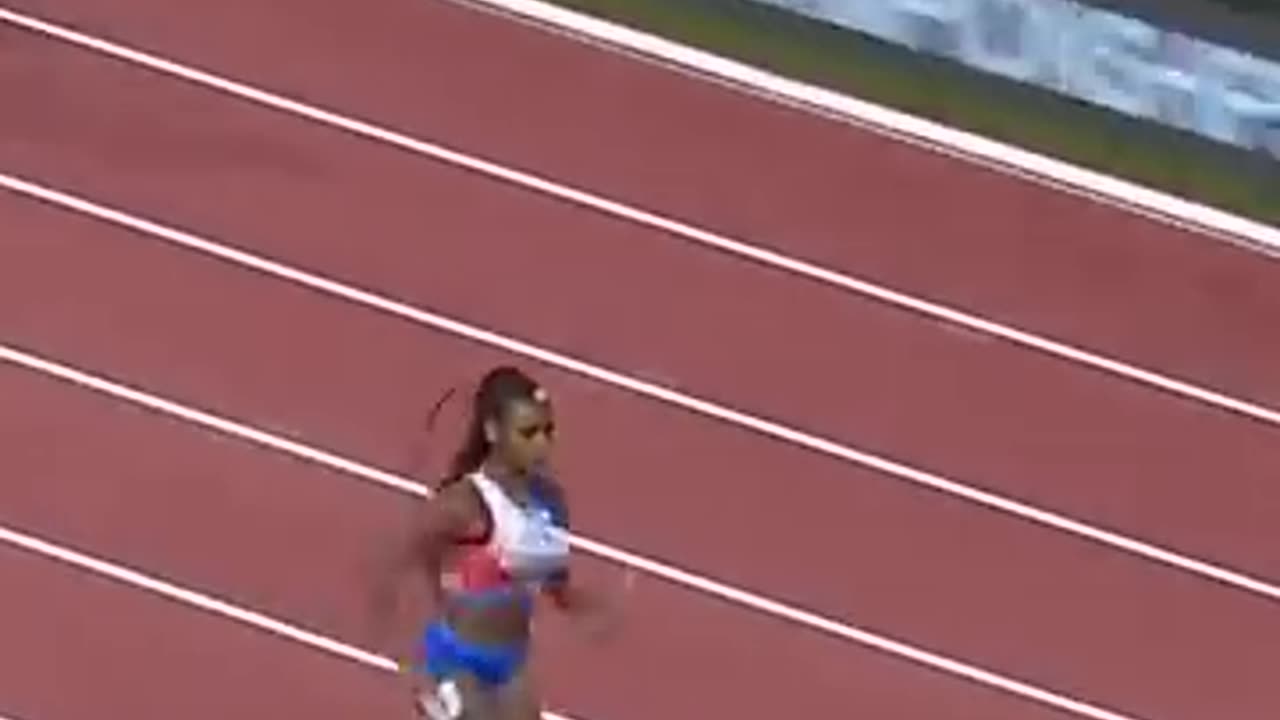 Sha'Carri anchors USA's 4x100 WORLD TITLE. Video Credit @NBC Sport