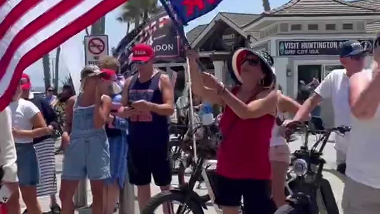 Huntington Beach, California! Rally and March to Support Trump!