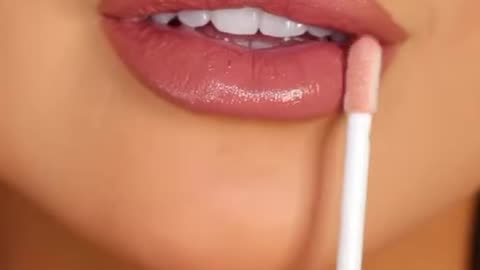 12 beautifull lipstick art