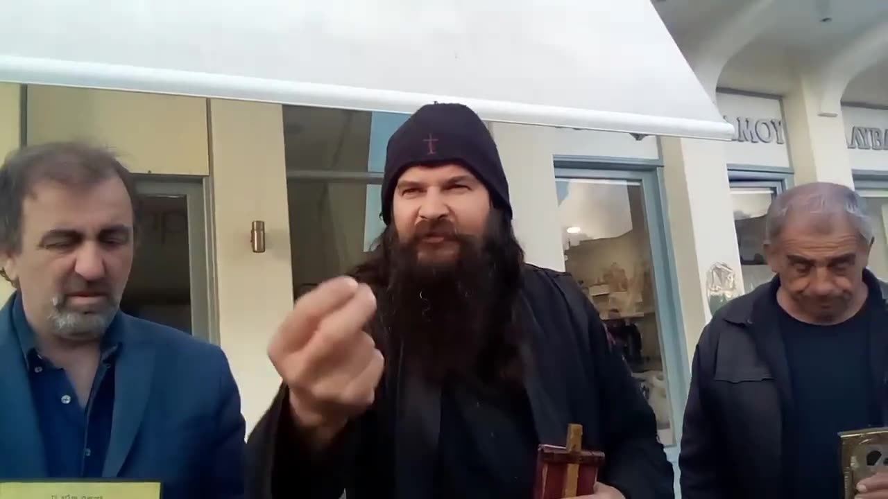 ΜΑΚΡΙΆ ΑΠΌ ΤΗΝ ΙΕΡΑ ΜΟΝΗ ΕΣΦΙΓΜΈΝΟΥ