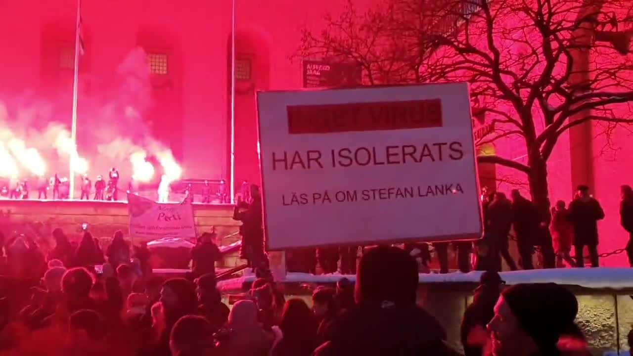 Göteborg, Sweden massive protest tonight against Freedom and Mandates