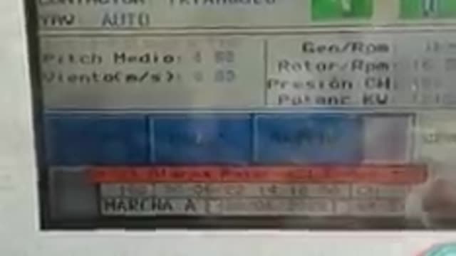 Técnico de mantenimiento de aerogeneradores muestra cómo las eléctricas paran la producción
