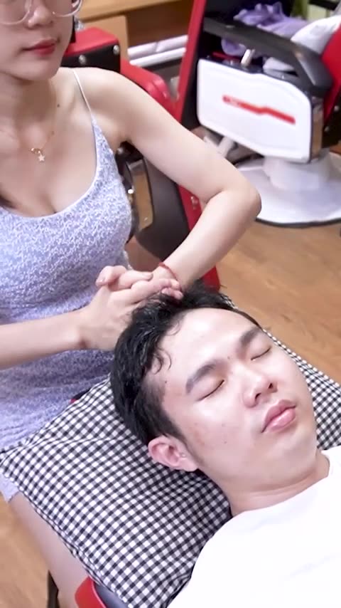 The outstanding employee in my heart every time I come here is Chin