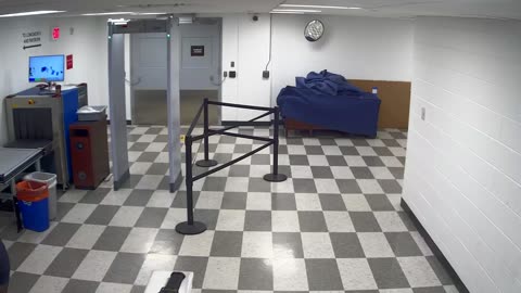 6134RHOBG3G308CLobby8Entrance_2021-01-05_02h00min01s063ms.mp4