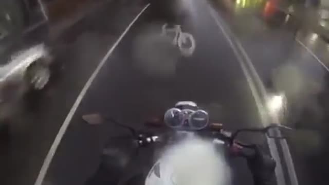 Driver Doesn't Stop After Hitting Motorbike