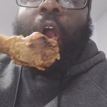 Eating chicken like #chicken #food #foodie #hungry