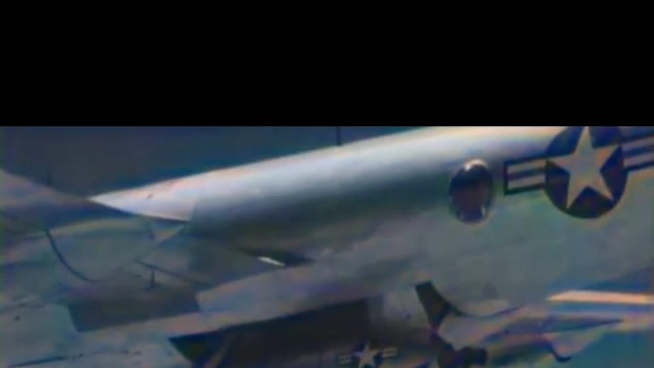 Strange US experimental fighter 1950 unveiled #Colourized footage πΊπΈ βοΈ π₯
