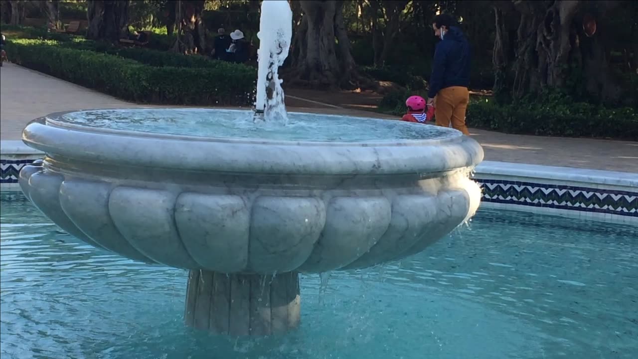 Construction of a fountain in any decor can make a big difference /Botanical Garden Rabat Morocco