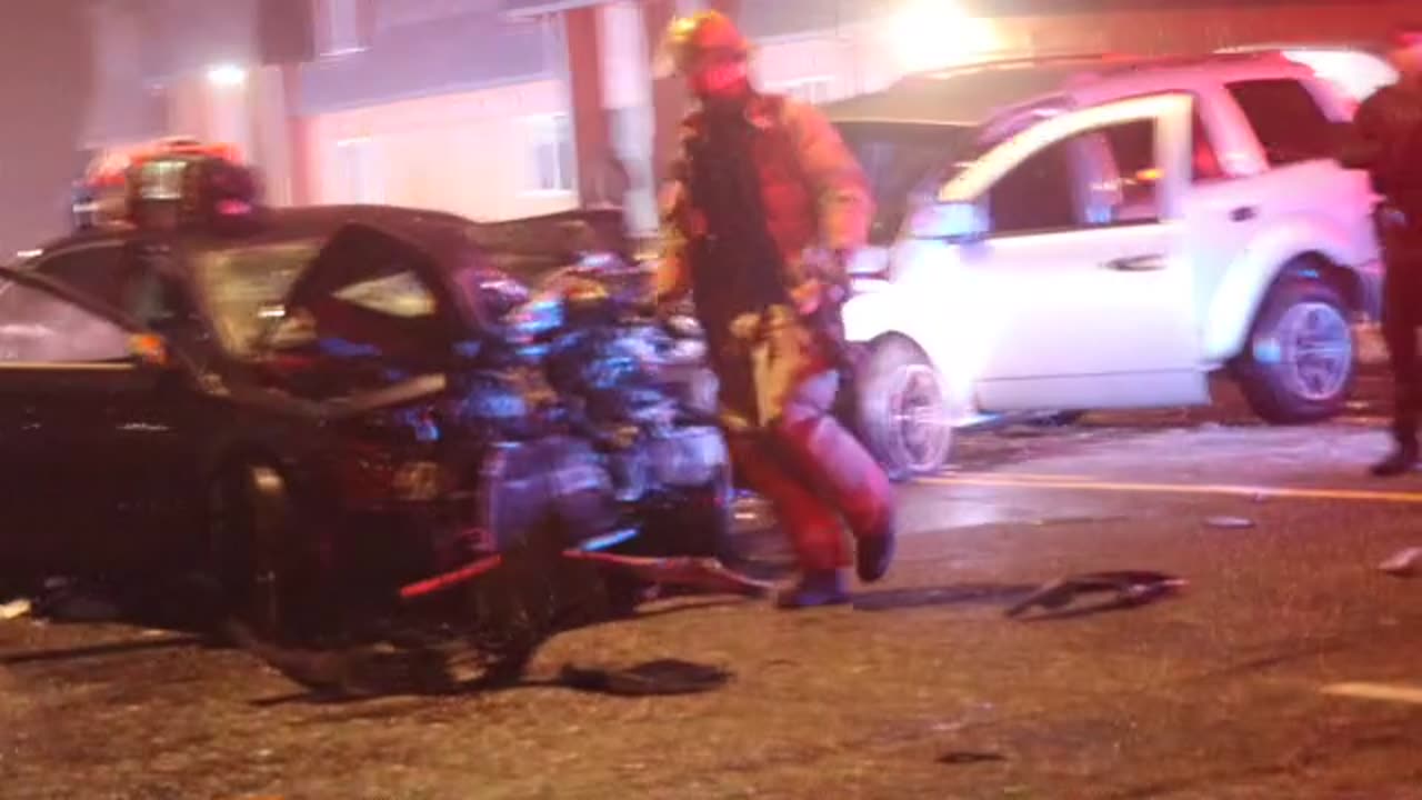 SEAIOUS CRASH IN PORTLAND