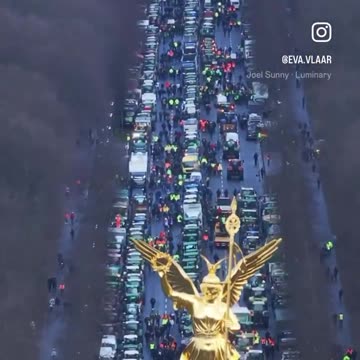 Thousands and thousands of farmers, truckers & other hard workers took to streets of Berlin