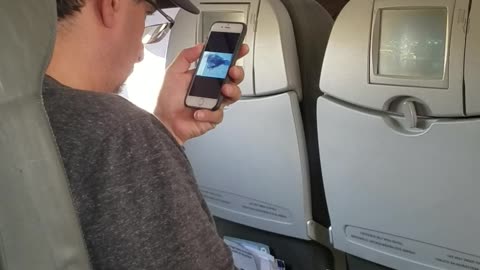 Guy Watches 9/11 Video Before Taking Off on Flight