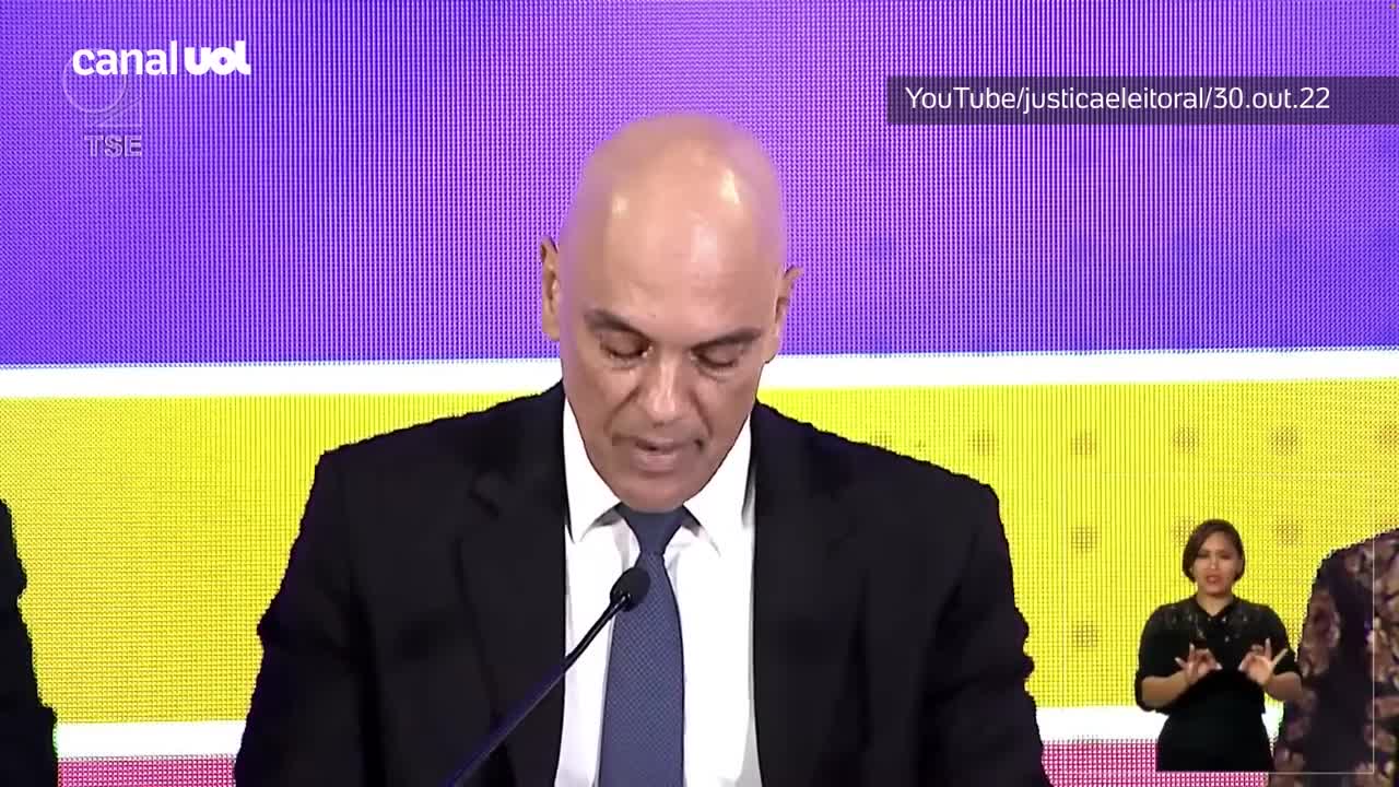 Alexandre de Moraes conversou com Lula e Bolsonaro após resultado das eleições