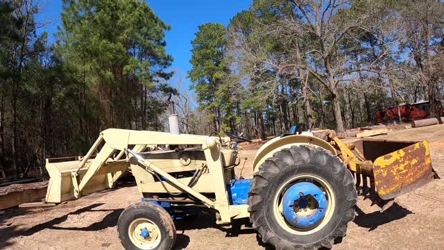 East Texas Sawmill E1 - Part 1 Cleaning and Pre-Inspection, Getting Ready To Load a Cant