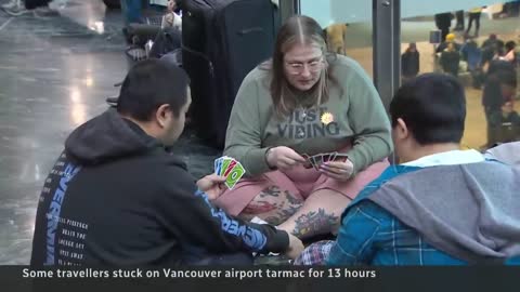 Snow storm causes travel chaos in southern B.C.