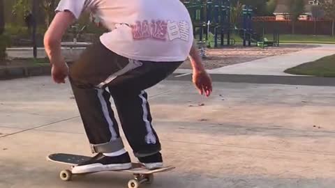 Skateboarding tutorial 9