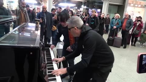 Epic Piano Battle Brings Crowd To A Standstill