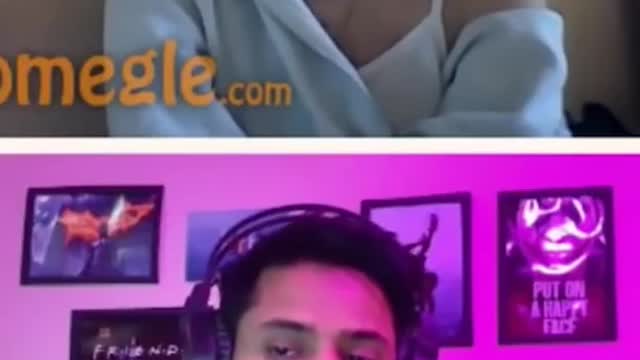 Girl showing her bra with boobs to Indian boy - funny moment