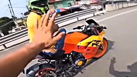 Chapri Rider with road rage