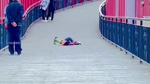 The unlucky moments of human cubs laugh again and again #Recommend to find me |