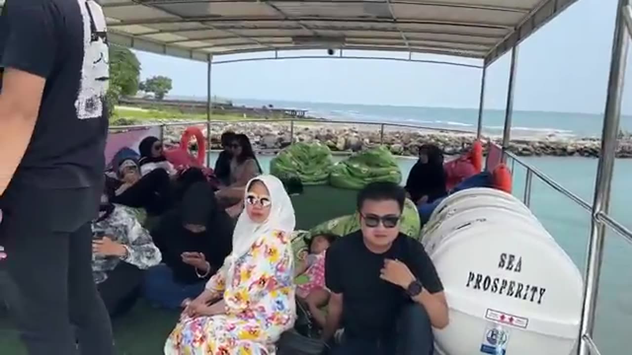 Jalan-jalan Bareng sama Akash Elahi sosweet