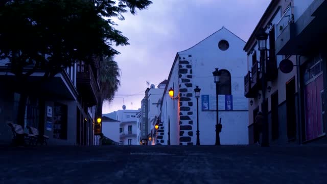 Spain's volcano is still erupting, leaving misery