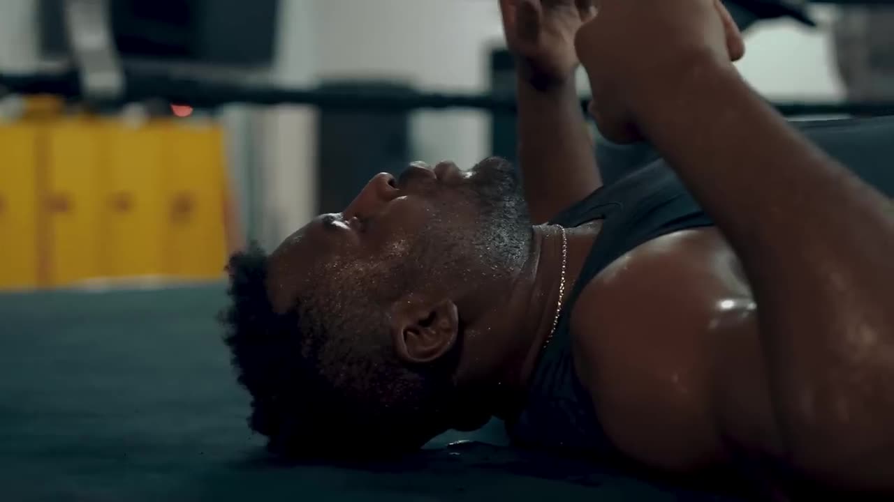 Myke Tyson training Francis Ngannou