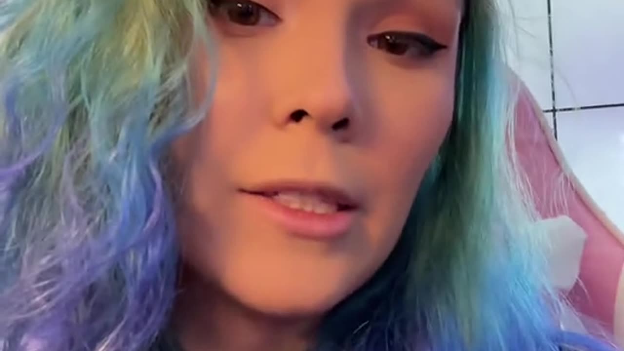 smart simple tgirl talking