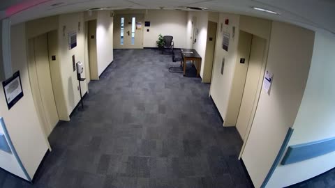 8005FCOB03ElevatorLobby_2021-01-05_04h40min01s353ms.mp4