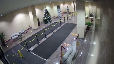 8002FCOB01MainLobby_2021-01-06_17h00min01s250ms.mp4