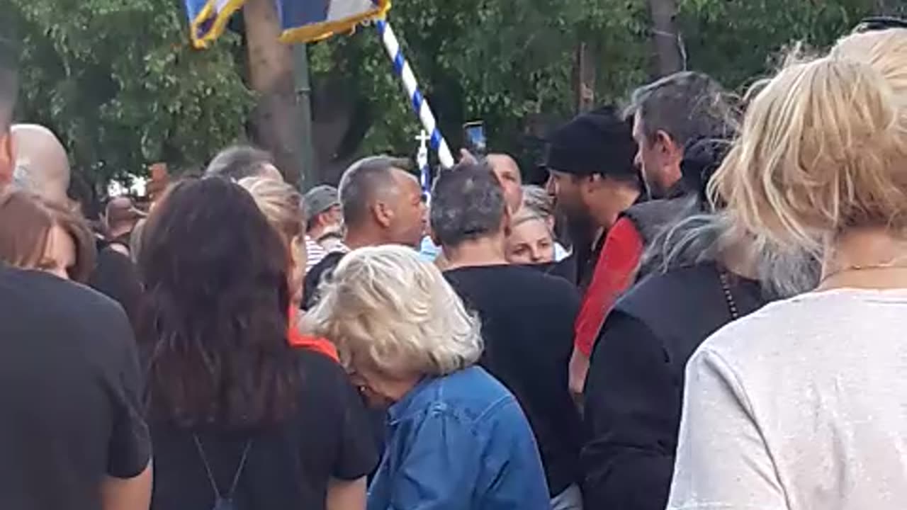 ΣΑΛΛΗΣ ΚΑΙ ΦΩΤΙΟΣ ΚΥΚΛΟΦΟΡΟΥΝ ΜΕ ΓΥΦΤΟΜΠΡΑΒΟΥΣ ΓΙΑΤΙ ΦΟΒΟΝΤΑΙ ΤΗΝ Π.Ο.Ε.Α