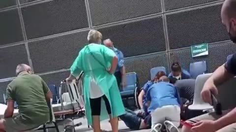 En pleno centro de vacunación