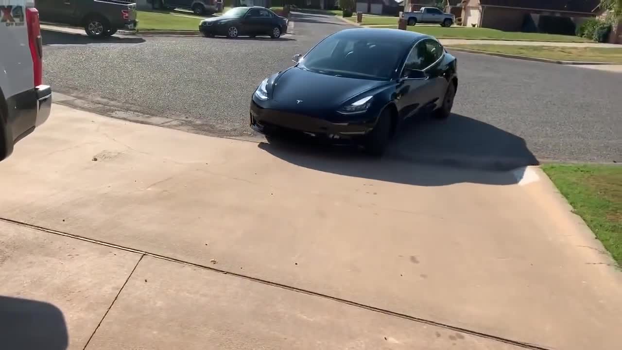 Tesla reversing sound