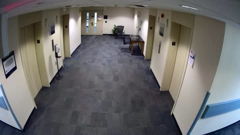 8005FCOB03ElevatorLobby_2021-01-05_03h40min01s243ms.mp4