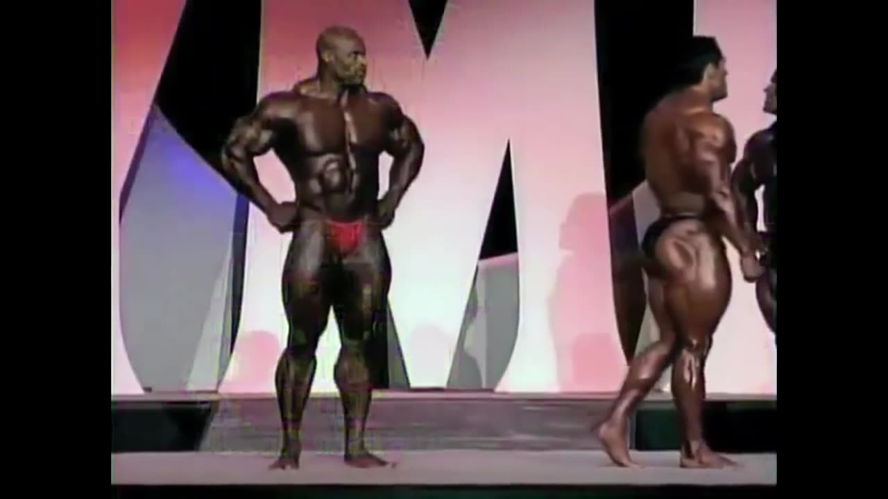 Ronnie Coleman LOSING to Gustavo Badell! (2005 Olympia)