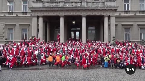 Motorcycle Riders Dress as Santa in Belgrade | VOA News