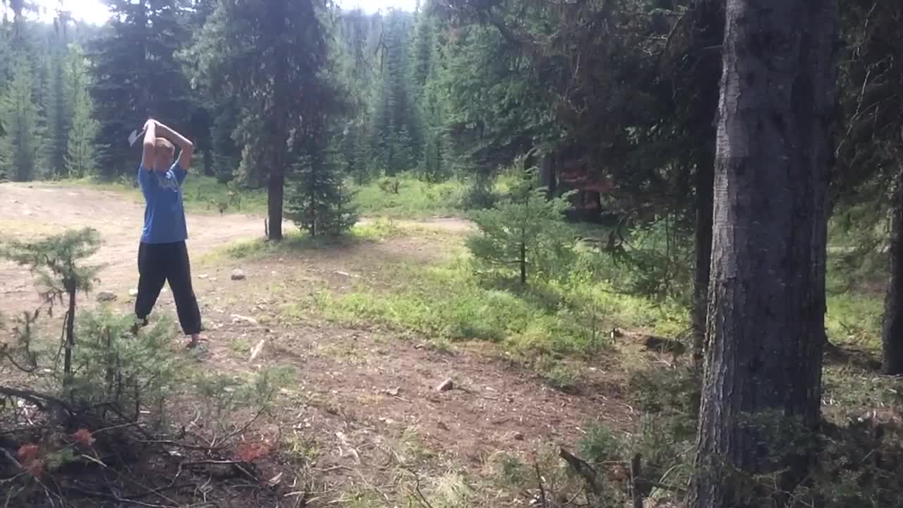 10yr old slow motion hatchet throwing