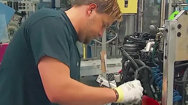 Engine assembling