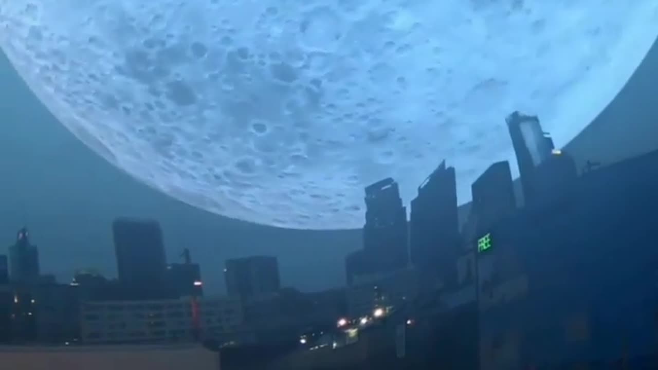 Drop moon