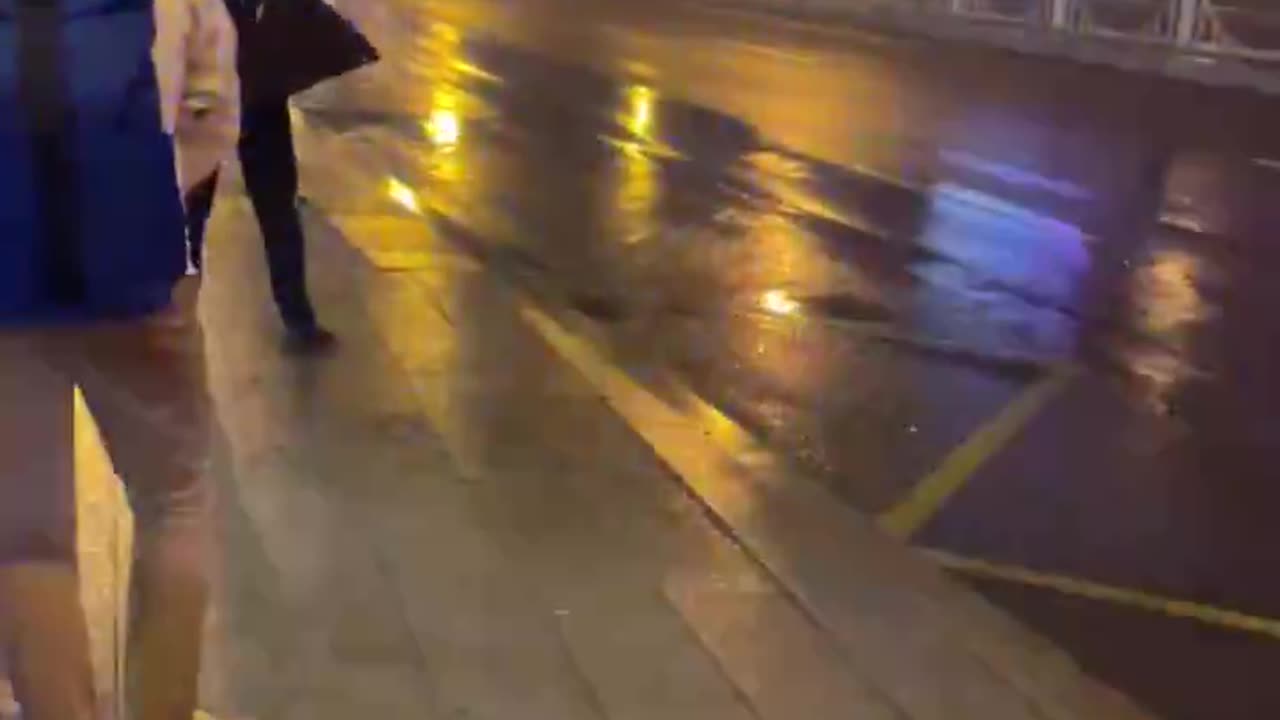 🇷🇺 Putin’s Motorcade zooms by.. Check Description (🇮🇱⚡️🇮🇷)