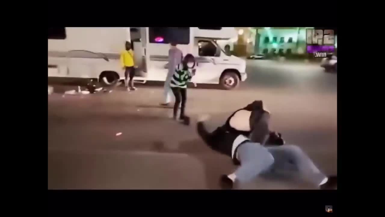 Brutal knockouts l Street fights compilation 2022